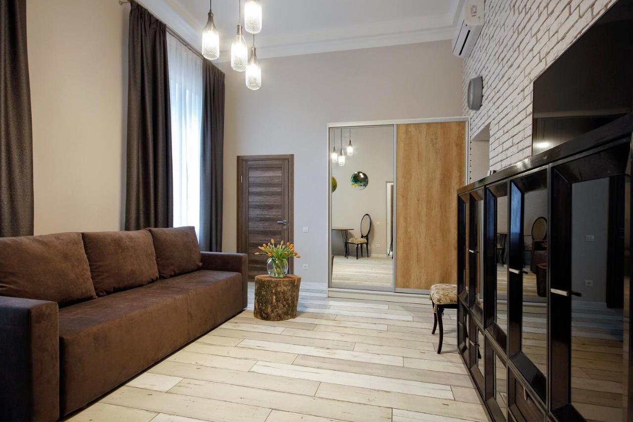 Апартаменти D5 *